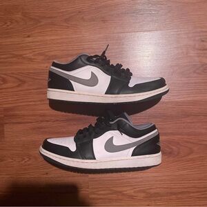 Jordan 1 Lows Grey White Black Size 11.5